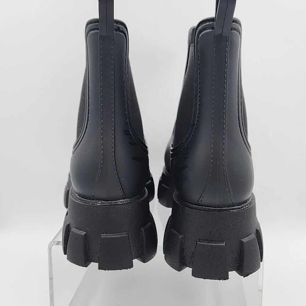 Jeffrey Campbell step into